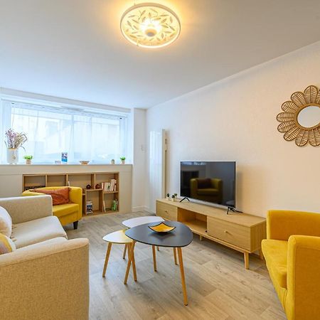 Le Krisco, Une Maisonnette En Coeur De Ville Avec Un Parking Prive วานส์ ภายนอก รูปภาพ